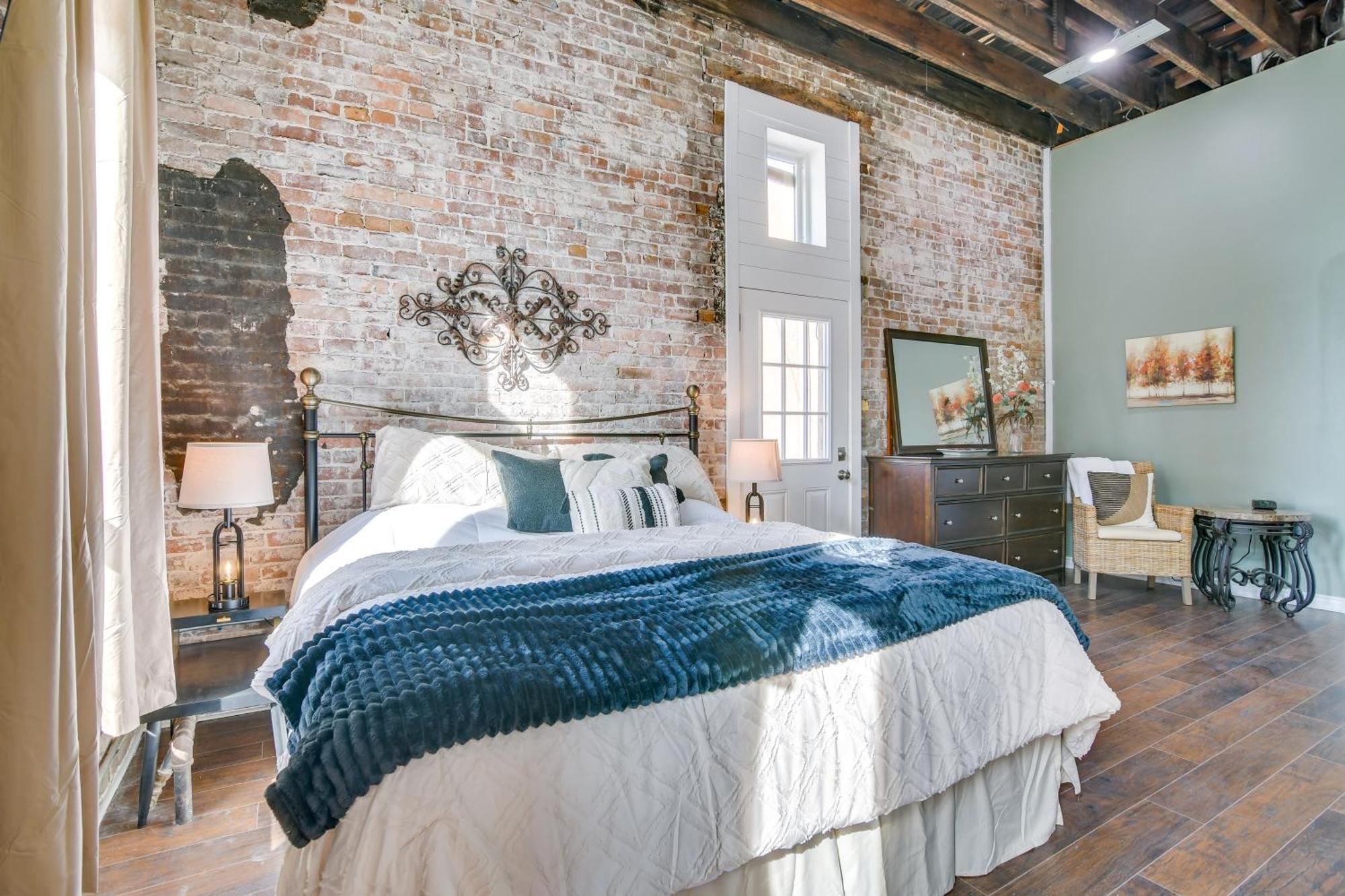 Dtwn Loft In The Heart Of Monett Pets Welcome! Ngoại thất bức ảnh